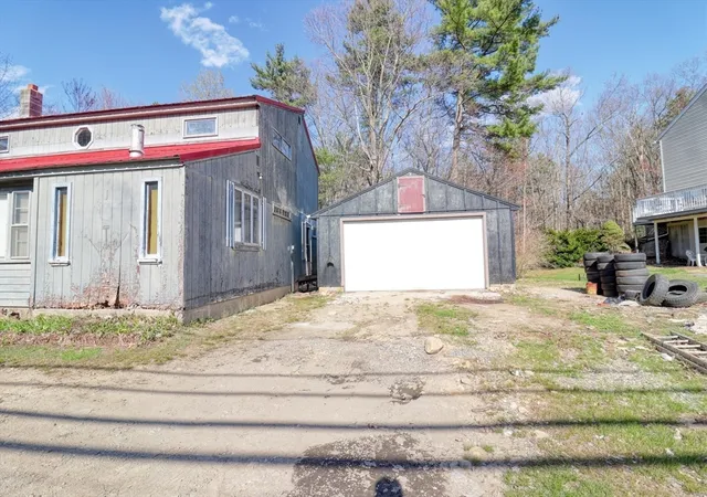 5th image of 319 Main Street, Plaistow, NH 03865 | MLS# 73561116