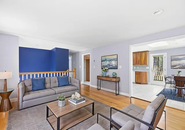 4th image of 15 May Elm Ln, Norwell, MA 02061 | MLS# 73517443
