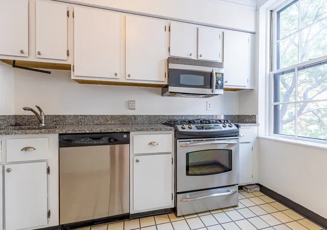 5th image of Lindsay Place Condominium, Boston, MA 02114