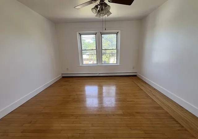 Homes for sale in Worcester, MA | 29 Irving St, Worcester, MA 01609