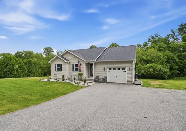 Homes for sale in Belchertown, MA | 381 N Liberty St, Belchertown, MA 01007 | MLS# 73539405