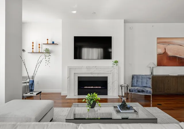 3rd image of 110 Sudbury Street #4605, Boston, MA 02114 | MLS# 73522077