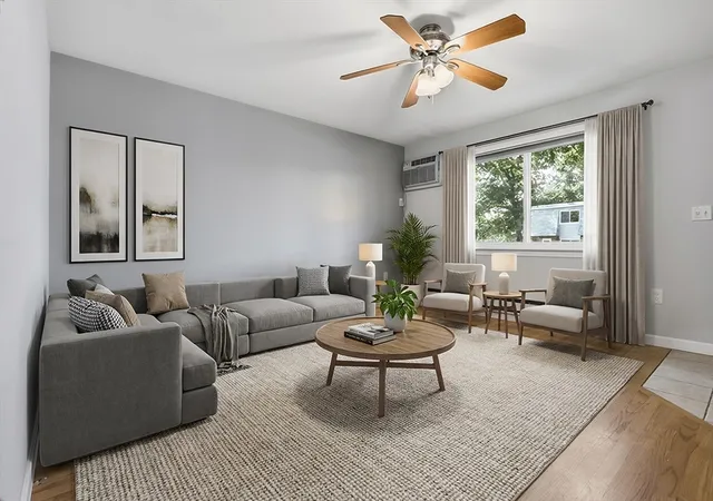 4th image of 141 Thissell Ave #4, Dracut, MA 01826 | MLS# 73567998