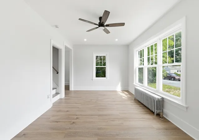 Photo 4 of Single family home for sale at 28 Southold Rd, Worcester, MA 01607 | MLS# 73569366 | Listing updated on 2026-09-16