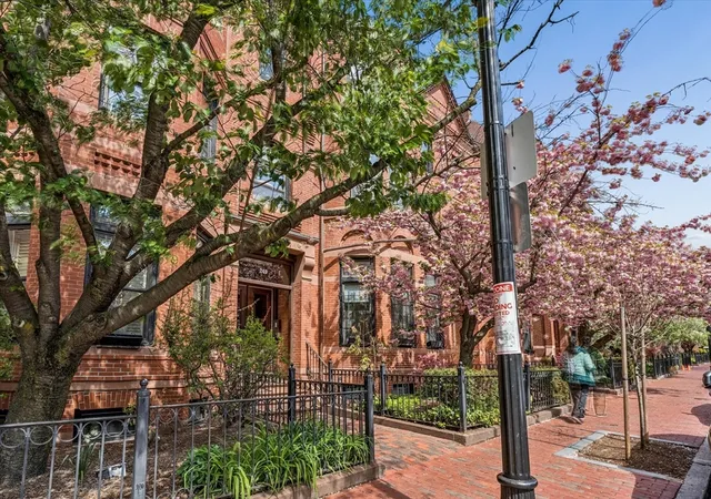 Homes for sale in Boston, MA | 249 W Newton St #2, Boston, MA 02116 | MLS# 73513041