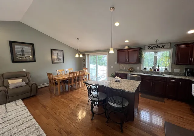 Photo 4 of Sale Pending at 42 3rd Street, Worcester, MA 01602 | MLS# 73504503 | Listing updated on 2026-06-08