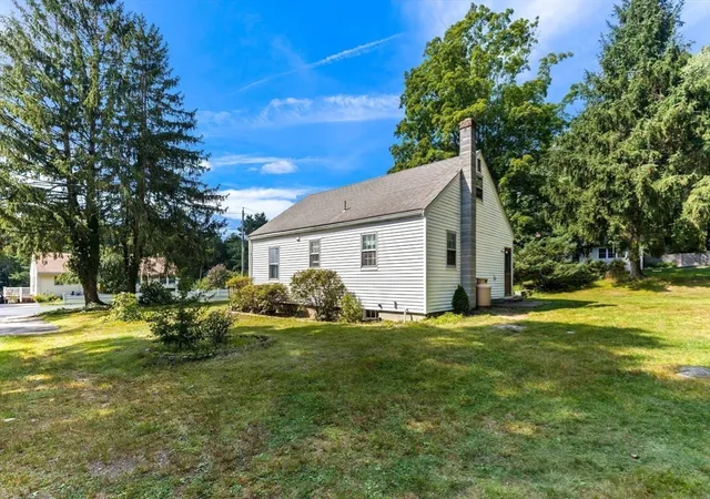 Photo 4 of Sale Pending at 41 Everett St, Norfolk, MA 02056 | MLS# 73562843 | Listing updated on 2026-08-31