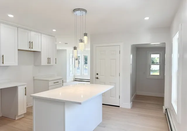 5th image of 62 Arthur St, Brockton, MA 02302 | MLS# 73499880