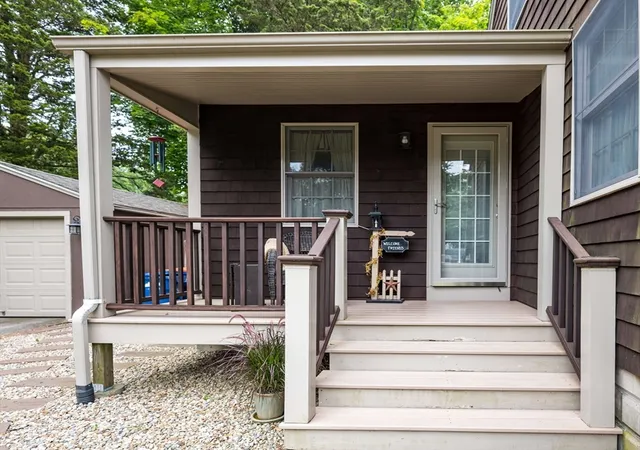 5th image of 33 Dartmouth St, Fairhaven, MA 02719 | MLS# 73552011