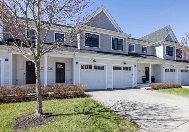 34th image of 26 Southfield Ln #26, Sherborn, MA 01770 | MLS# 73541815