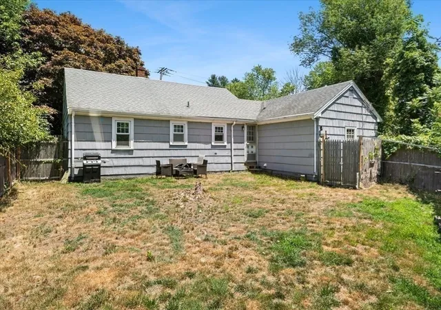 19th image of 600 Randolph, Abington, MA 02351 | MLS# 73543221
