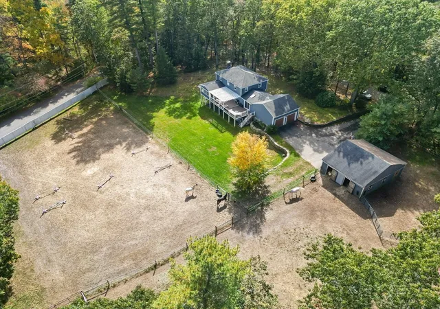 3rd image of 34 Roberts Rd, Boxford, MA 01921 | MLS# 73537445