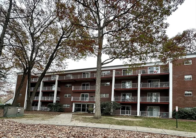 Homes for sale in South Weymouth, MA | 55 Greentree Ln #49, South Weymouth, MA 02190 | MLS# 73539611