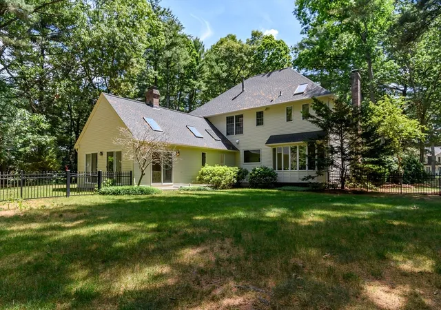 29th image of 41 Phillips Rd, Sudbury, MA 01776 | MLS# 73538108