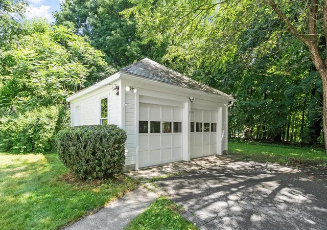 Homes for sale in Leominster, MA | 1347 Main Street, Leominster, MA 01453 | MLS# 73547480
