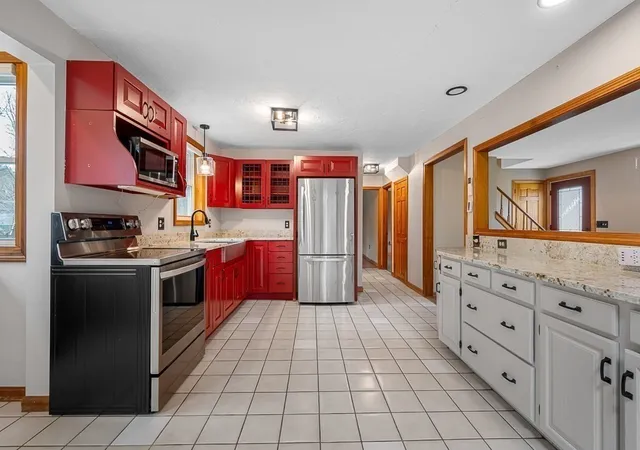 Homes for sale in Spencer, MA | 30 Marble Rd, Spencer, MA 01562 | MLS# 73533992