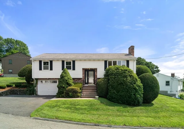 Photo 2 of Single family home for sale at 31 Phillips Cir, Waltham, MA 02452 | MLS# 73562872 | Listing updated on 2026-09-16