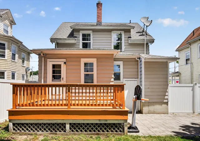 42nd image of 524 Eastern Avenue, Lynn, MA 01902 | MLS# 73540011