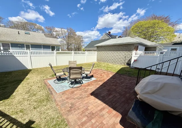 Homes for sale in New Bedford, MA | 123 Plymouth St, New Bedford, MA 02740 | MLS# 73544967