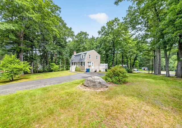 2nd image of 19 Greenleaf Street, Billerica, MA 01821 | MLS# 73545602