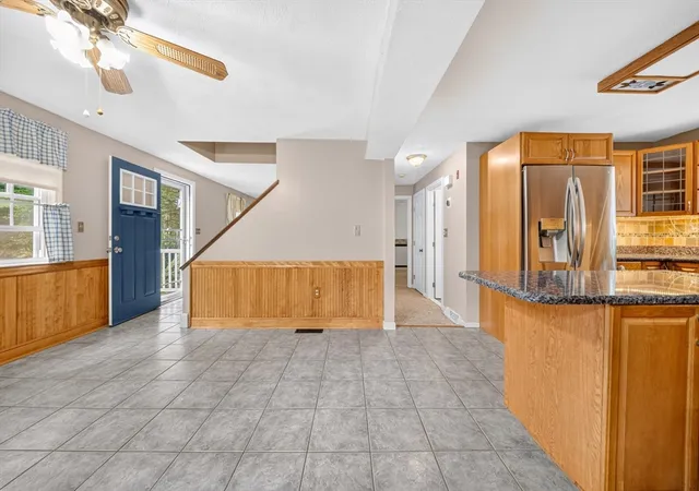 4th image of 19 Greenleaf Street, Billerica, MA 01821 | MLS# 73545602