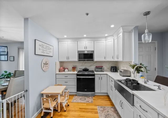 Homes for sale in Randolph, MA | 107 Meadow Ln #107, Randolph, MA 02368 | MLS# 73548329