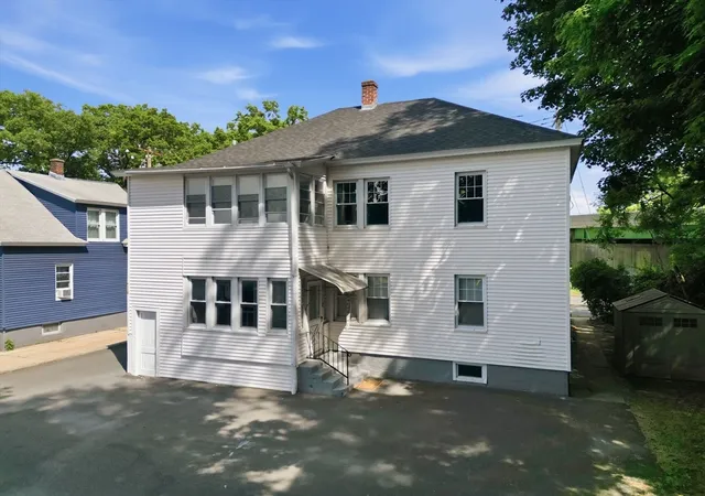 Listing Photo 5 - Condo for sale in building located at 910-912 Granby Rd, Chicopee, MA 01020