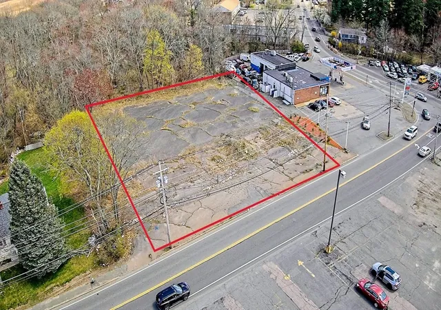 4th image of 380 Quincy Street, Brockton, MA 02302 | MLS# 73536338