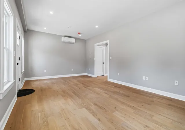 4th image of 16 Hillside St #2, Maynard, MA 01754 | MLS# 73540611