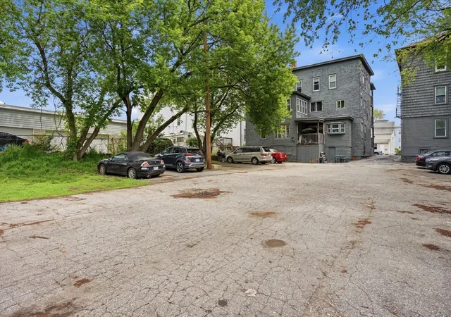 14th image of 420 Rathbun #9, Woonsocket, RI 02895 | MLS# 73556412
