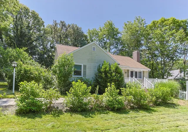 2nd image of 7 Openfield Road, South Dennis, MA 02660 | MLS# 73550370
