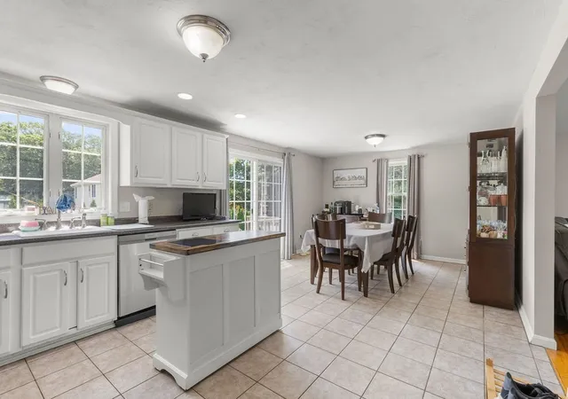 Photo 3 of Sale Pending at 413 Huttleston Ave, Fairhaven, MA 02719 | MLS# 73555859 | Listing updated on 2026-08-20