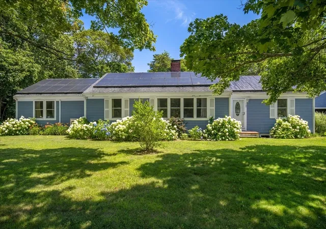 Photo 1 of Single family home for sale at 160 Lincoln Rd, Hyannis, MA 02601 | MLS# 73553026 | Listing updated on 2026-09-24