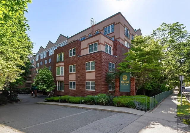 Homes for sale in Arlington, MA | 1 Watermill Pl #516, Arlington, MA 02476 | MLS# 73534443