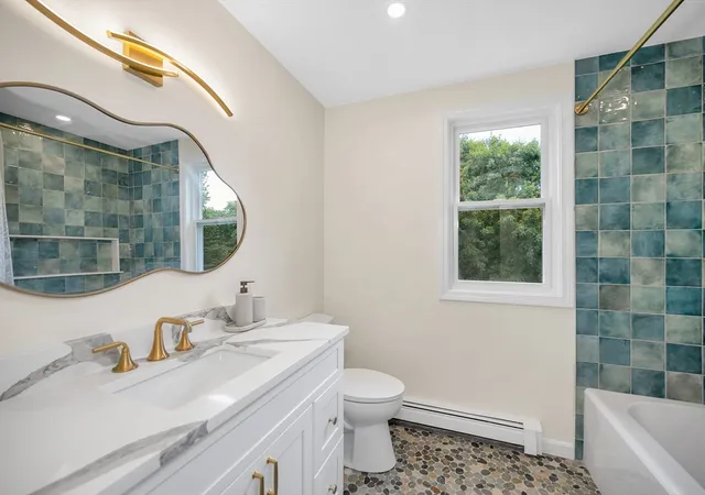 3rd image of 769 Grafton St, Shrewsbury, MA 01545 | MLS# 73549643