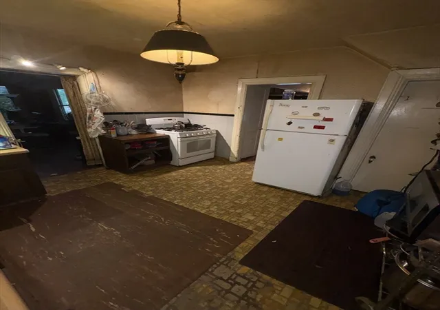 5th image of 801 Merriam, Leominster, MA 01453 | MLS# 73554883