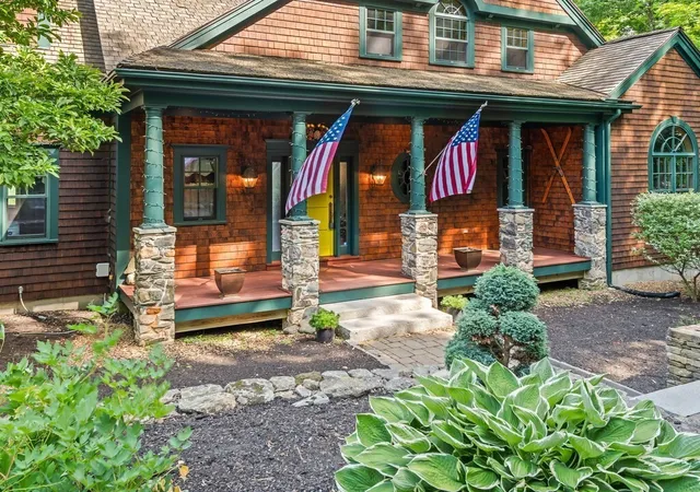 2nd image of 150 Mountain Rd, Princeton, MA 01541 | MLS# 73546698
