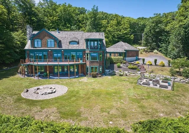3rd image of 150 Mountain Rd, Princeton, MA 01541 | MLS# 73546698