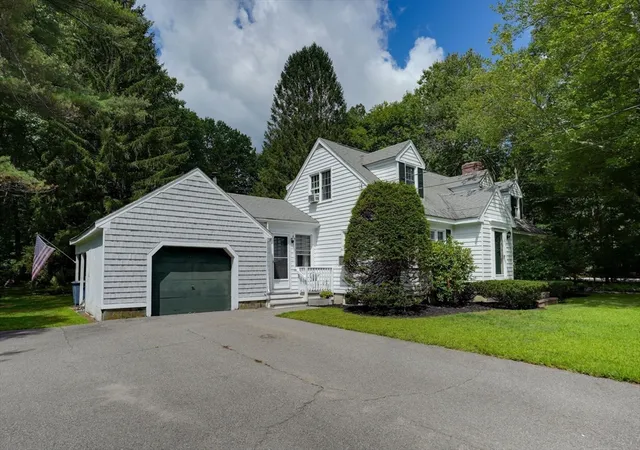 Photo 1 of Single family home for sale at 141 Holliston St, Medway, MA 02053 | MLS# 73553381 | Listing updated on 2026-09-08