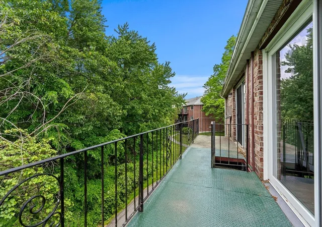 Homes for sale in North Andover, MA | 19 Fernview Ave #5, North Andover, MA 01845 | MLS# 73536671