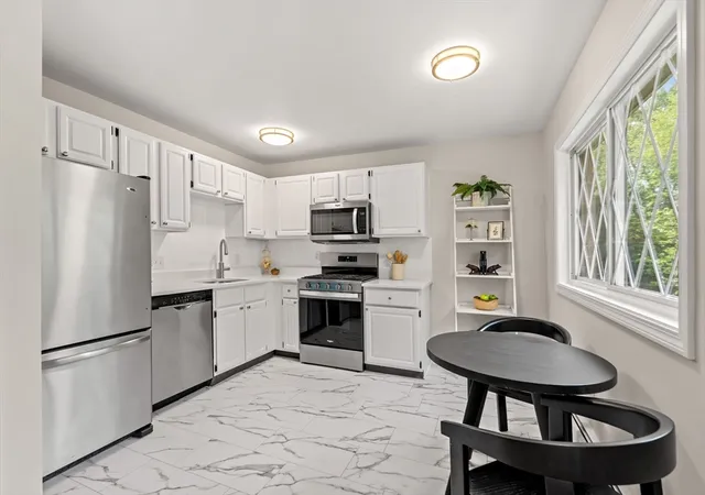 Homes for sale in North Andover, MA | 19 Fernview Ave #5, North Andover, MA 01845 | MLS# 73536671