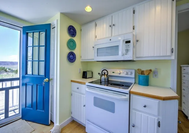 3rd image of 225 North Shore Blvd #J, East Sandwich, MA 02537 | MLS# 73555547