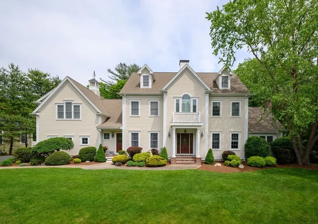 2nd image of 36 Stone Meadow Ln, Hanover, MA 02339 | MLS# 73567424