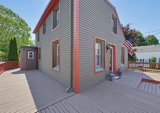Homes for sale in Somerset, MA | 160 Sherman Road, Somerset, MA 02726 | MLS# 73522863