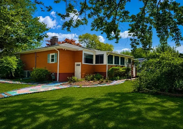 Photo 3 of Sale Pending at 7 Fred St, Burlington, MA 01803 | MLS# 73563873 | Listing updated on 2026-09-03