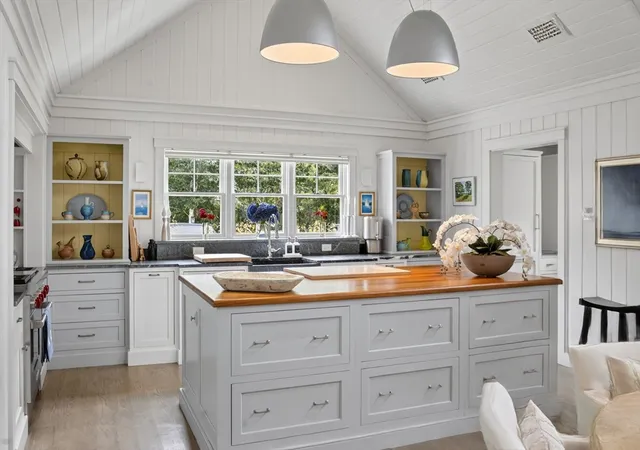 5th image of 149 Litchfield Road, Edgartown, MA 02539 | MLS# 73564664