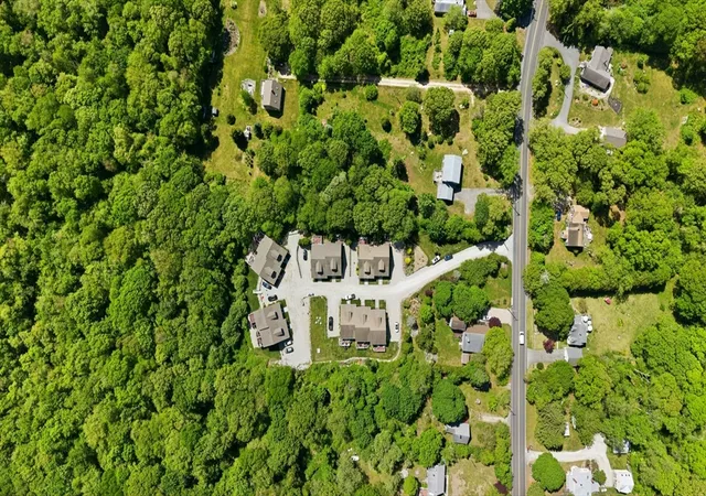 27th image of 1346 Main Rd #A1, Westport, MA 02790 | MLS# 73527498