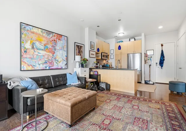 Photo 3 of Sale Pending at 700 Harrison Ave #613, Boston, MA 02118 | MLS# 73558160 | Listing updated on 2026-08-26