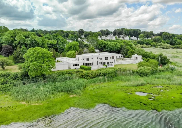 1st image of 214 Sandwich St, Plymouth, MA 02360 | MLS# 73559499