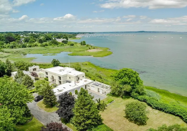 2nd image of 214 Sandwich St, Plymouth, MA 02360 | MLS# 73559499